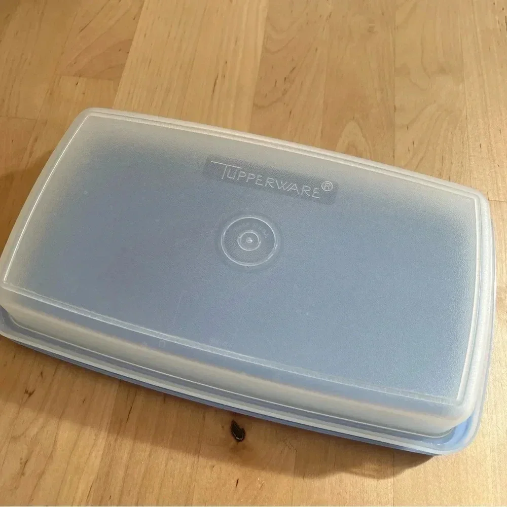 Tupperware Blue Lid Clear Deli Keeper Container 817- 12 Vintage